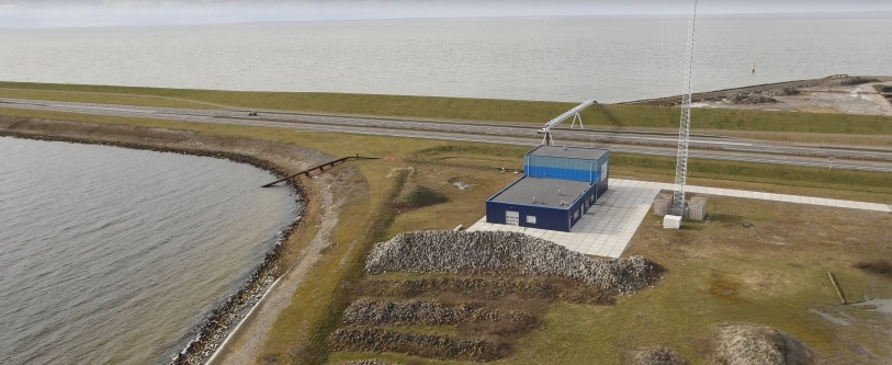 De-proefinstallatie-van-REDStack-op-de-Afsluitdijk-waar-zoet-en-zout-water-bijeenkomen-OPTIE-2