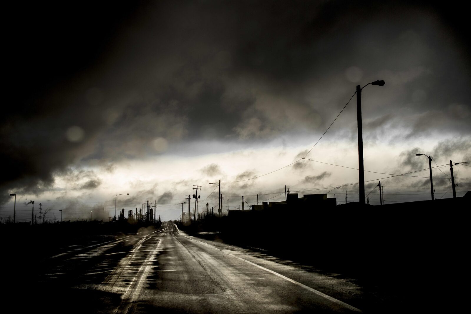 Todd-Hido-Untitled2c-Bright-Black-World2c-2014-Courtesy-Reflex-Gallery-Amsterdam