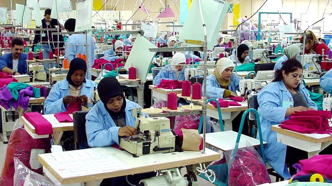 Clothing factory in jordan with female workers