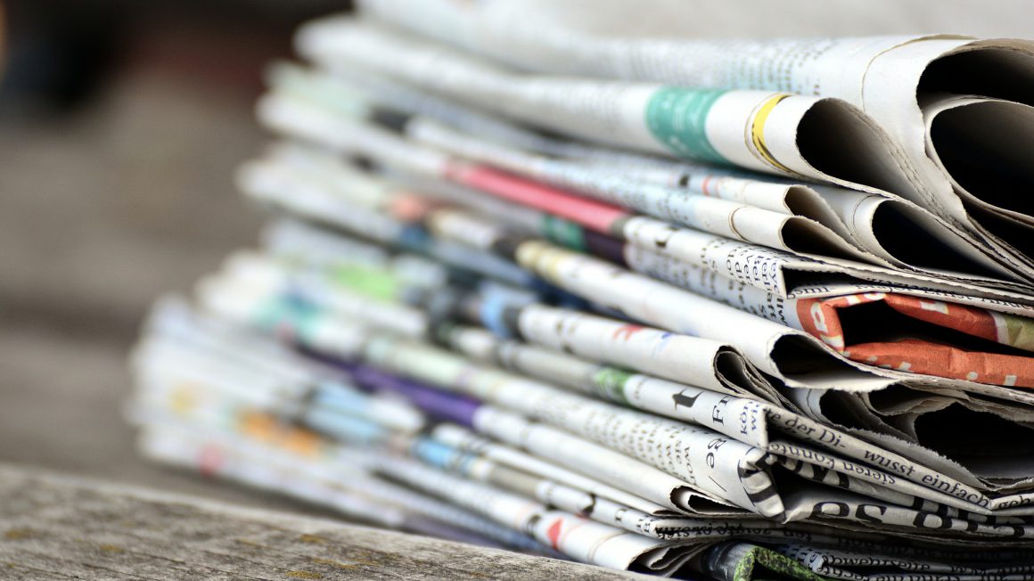 newspapers-3488857_1920
