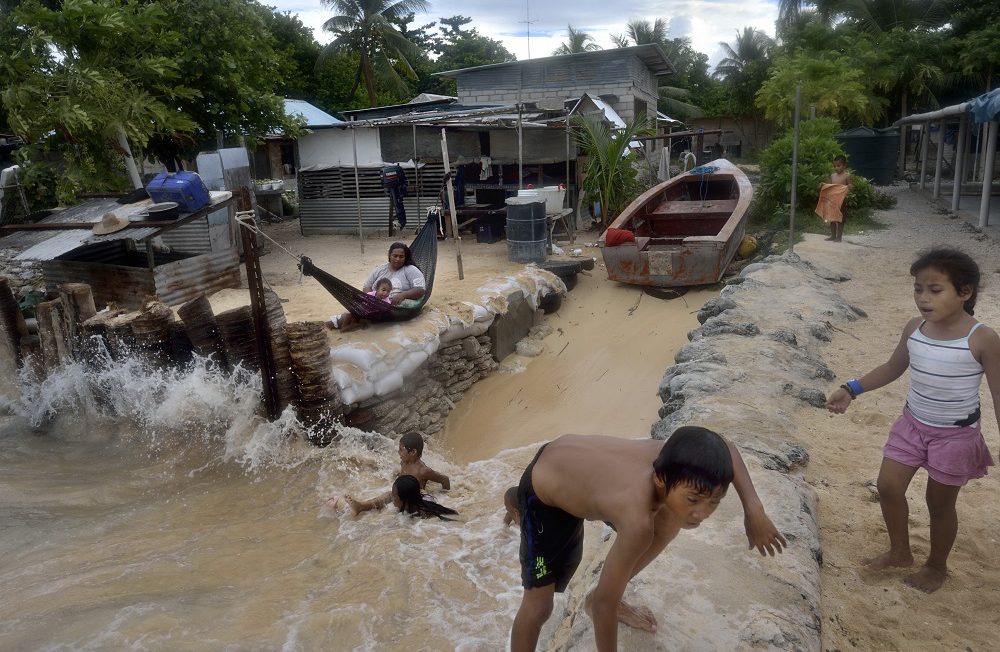 Climate change / sea-level rise in Kiribati