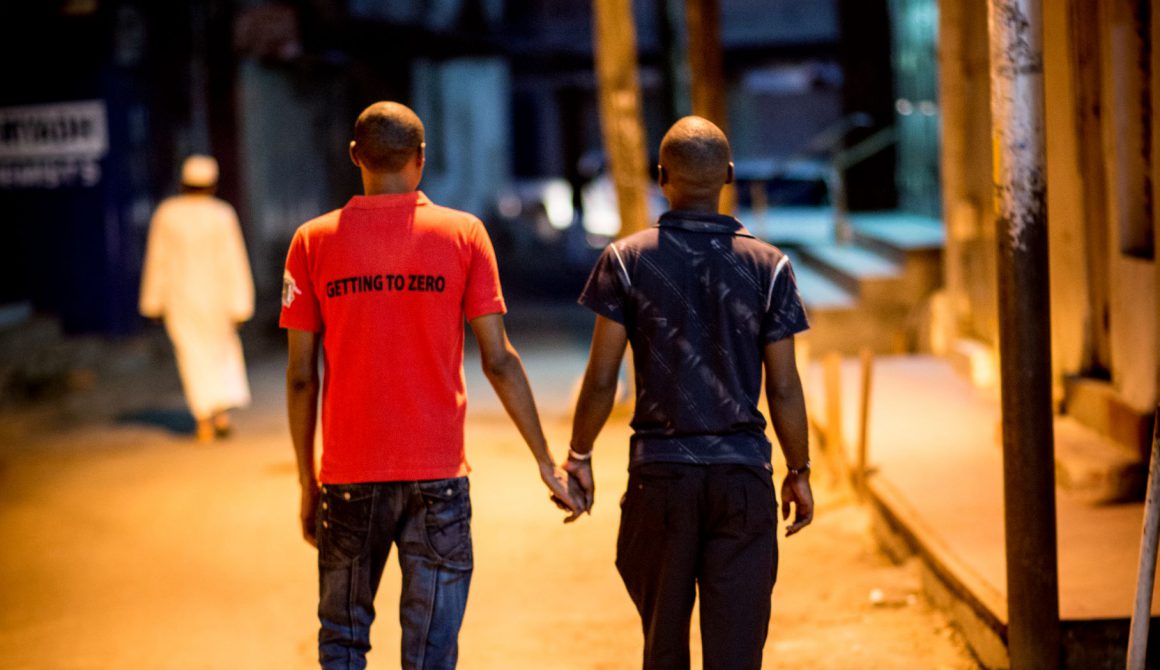 MKM_2680-Sokomoto-Photography-2015-MSM-holding-hands-in-Kilifi-Kenya.L.jpg
