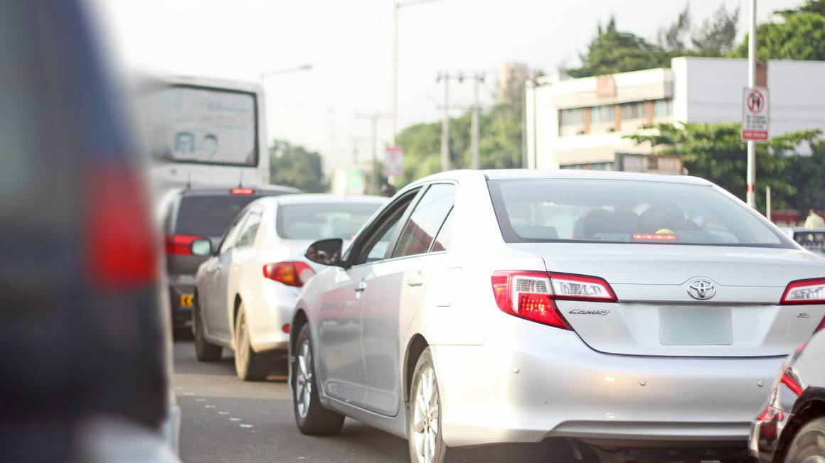traffic-2419319_1920.jpg