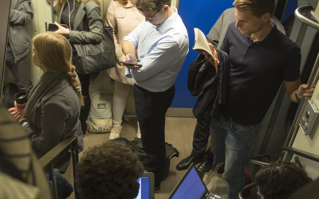 ‘Schaf de eerste klas in de trein gewoon af’